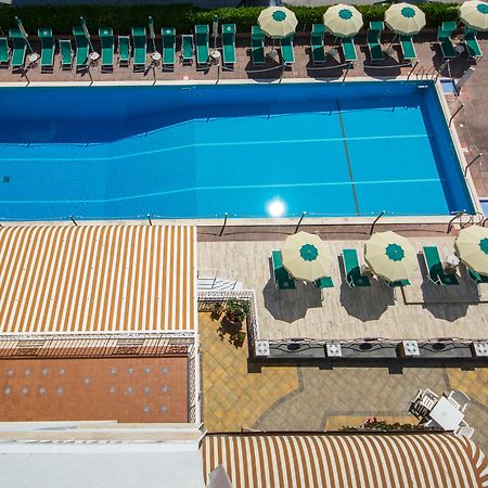 Hotel Pietra Di Luna マイオーリ エクステリア 写真