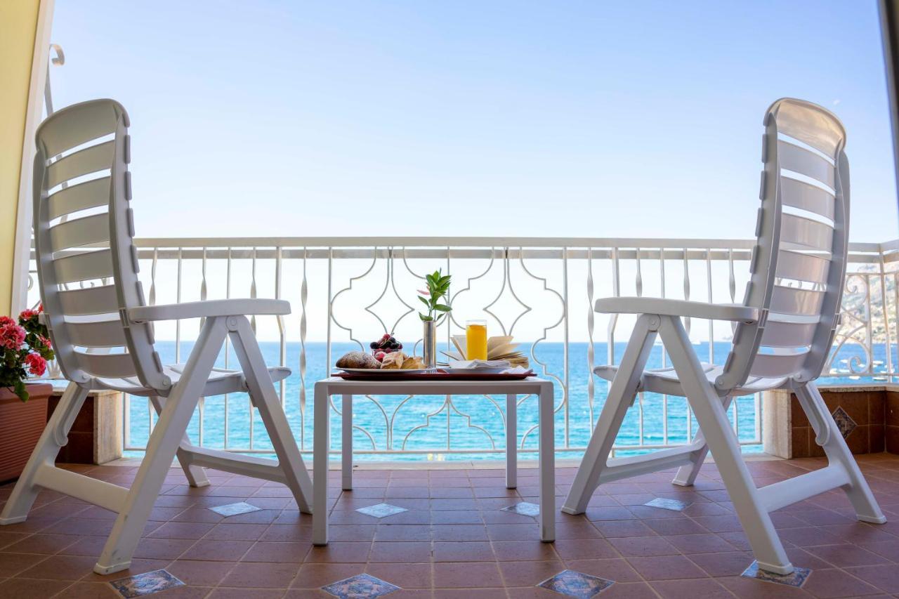 Hotel Pietra Di Luna マイオーリ エクステリア 写真