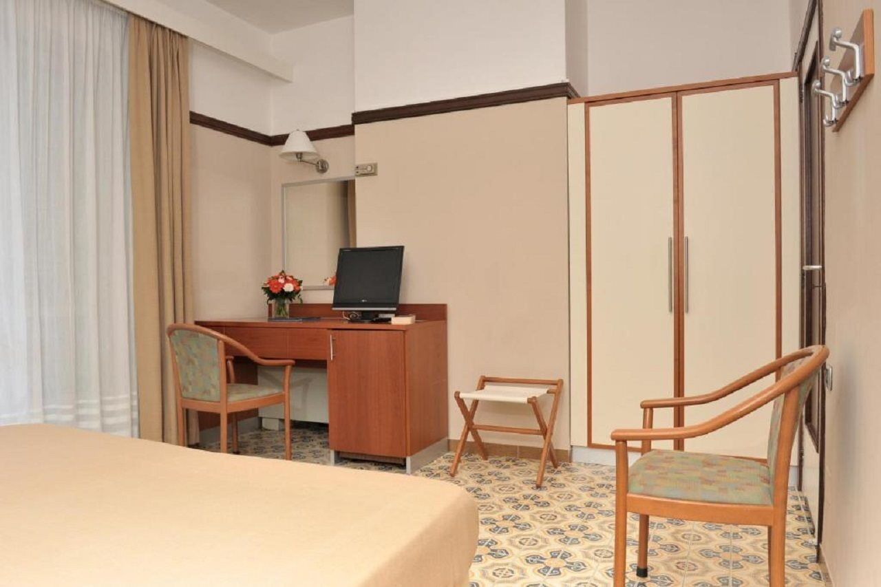Hotel Pietra Di Luna マイオーリ エクステリア 写真